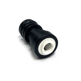 Pump connector fitting for SEAFLO 23 Series Pumps – from Quick Attach (5/8 inch) to Push-Fit Coupling (3/8 inch)